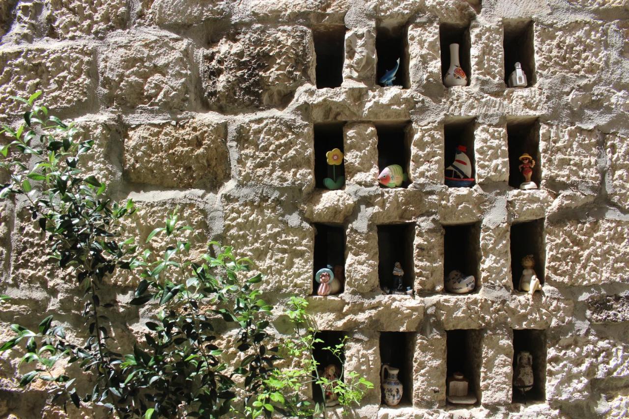 Street Garden Apartment Hvar Town Exterior foto