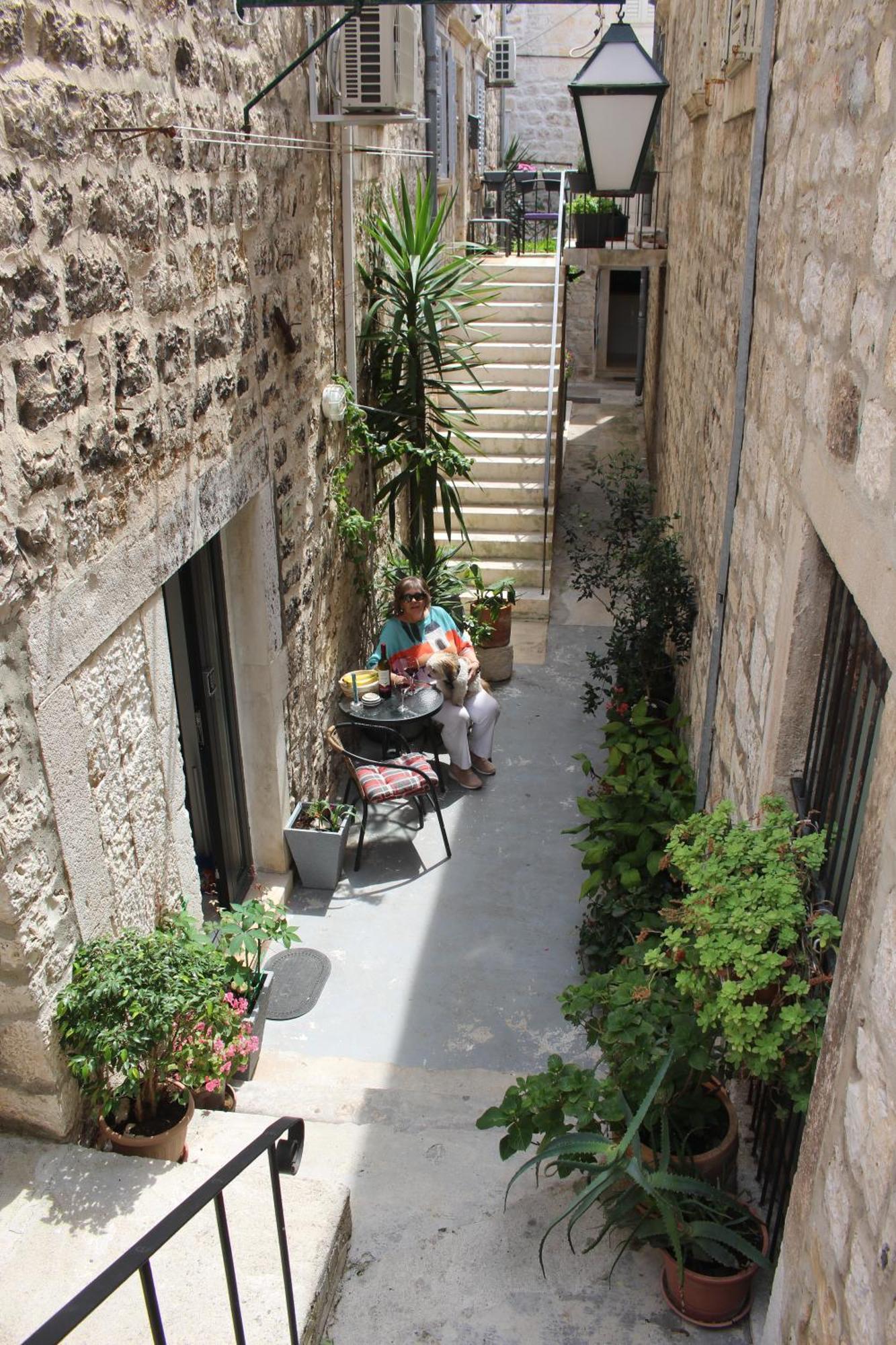 Street Garden Apartment Hvar Town Exterior foto